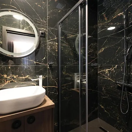 Premium Old Town * Zára