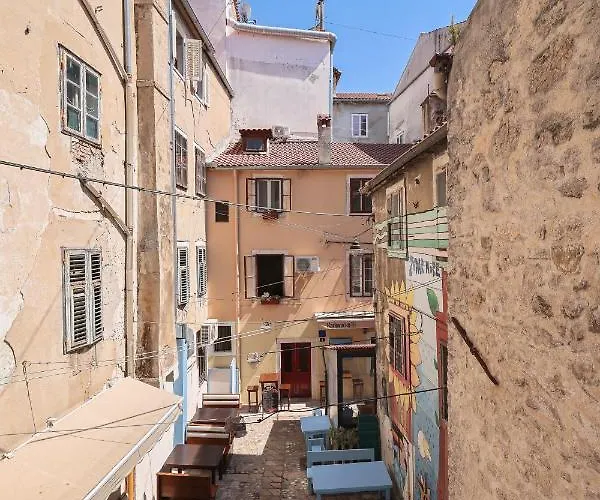 Premium Old Town *